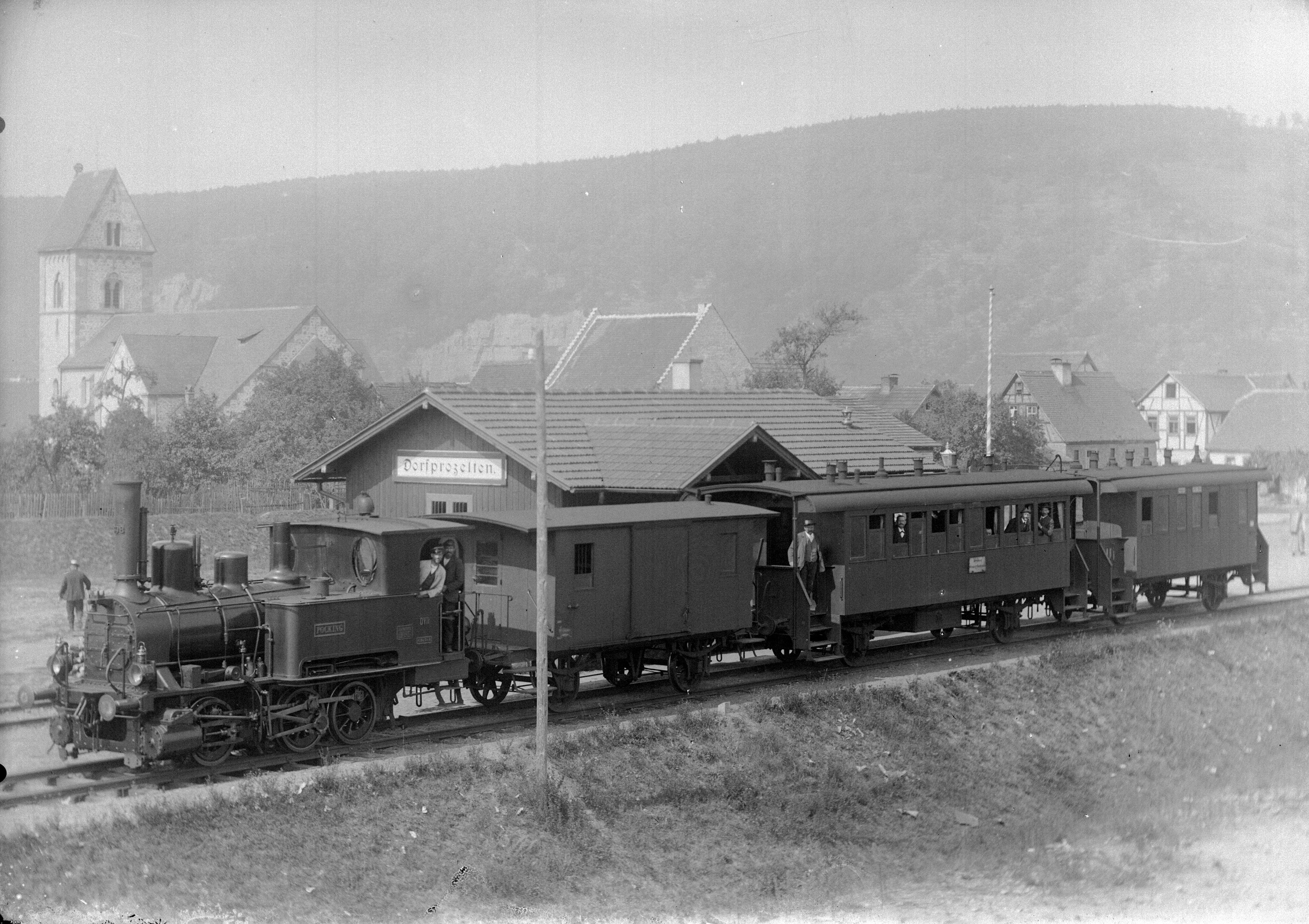 Historische Lokalbahn in Dorfprozelten: Lokalbahnen erschlossen ab dem späten 19. Jahrhundert zahlreiche ländliche Regionen in Bayern. © Stadt Mellrichstadt, Sammlung Anton Tretter.